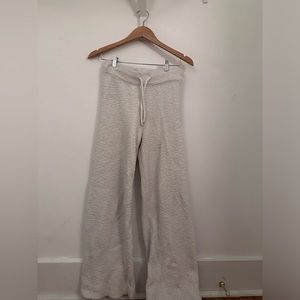 Soft, white aerie comfortable pants, flared, size S